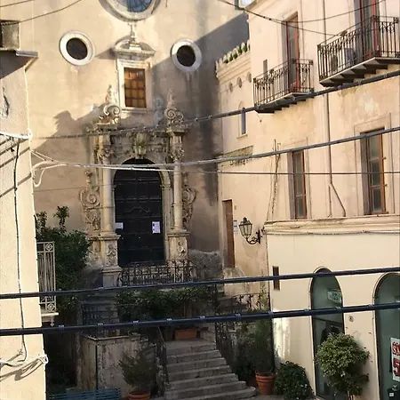 Cefalu' Centro Apartment *